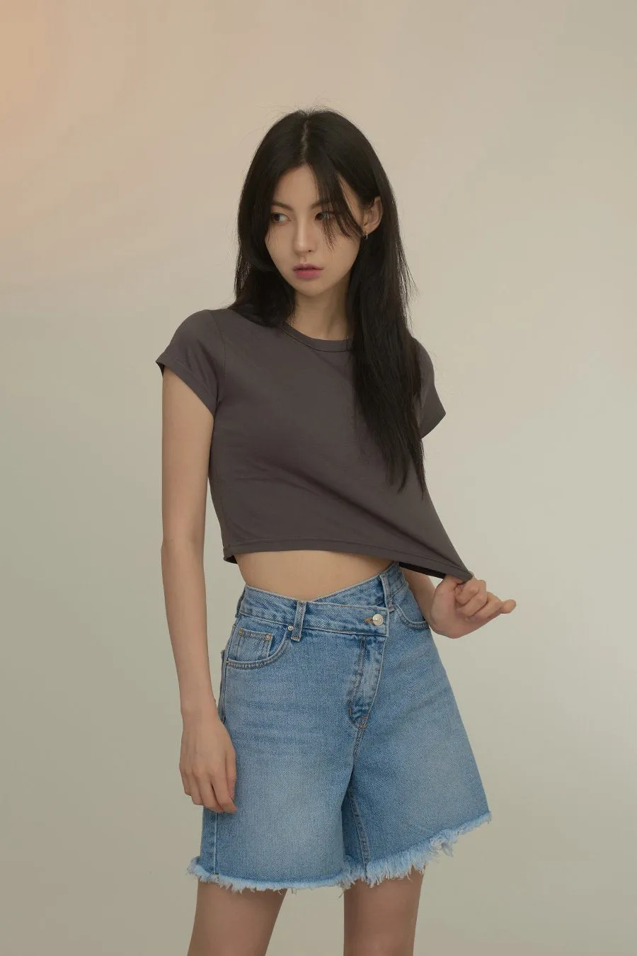 Basic Cotton Cropped T-shirt CA04