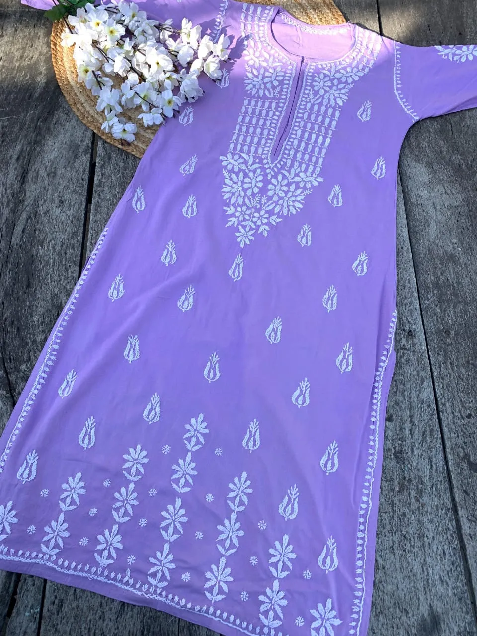 Dori Modal Chikankari Kurti