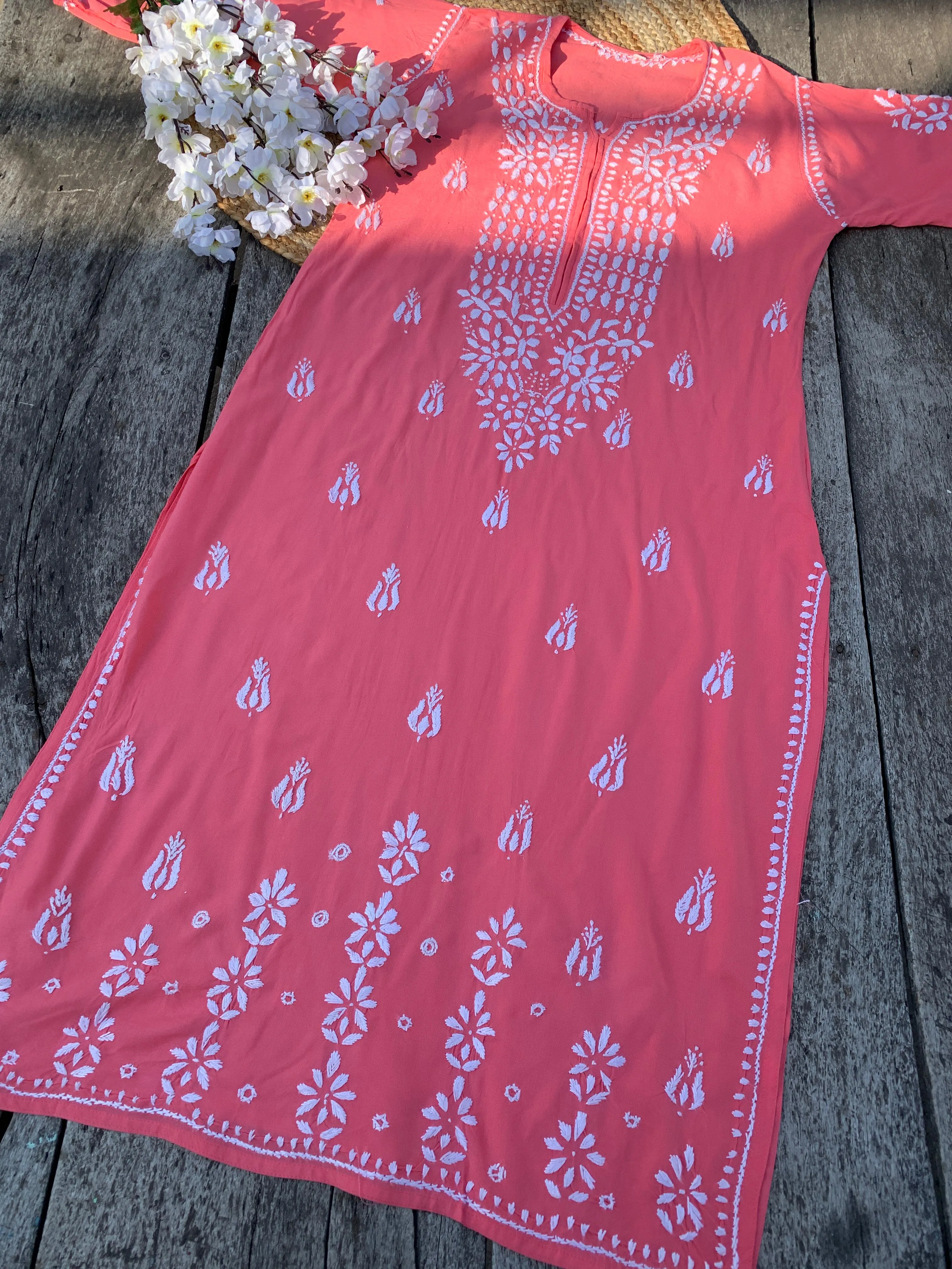 Dori Modal Chikankari Kurti