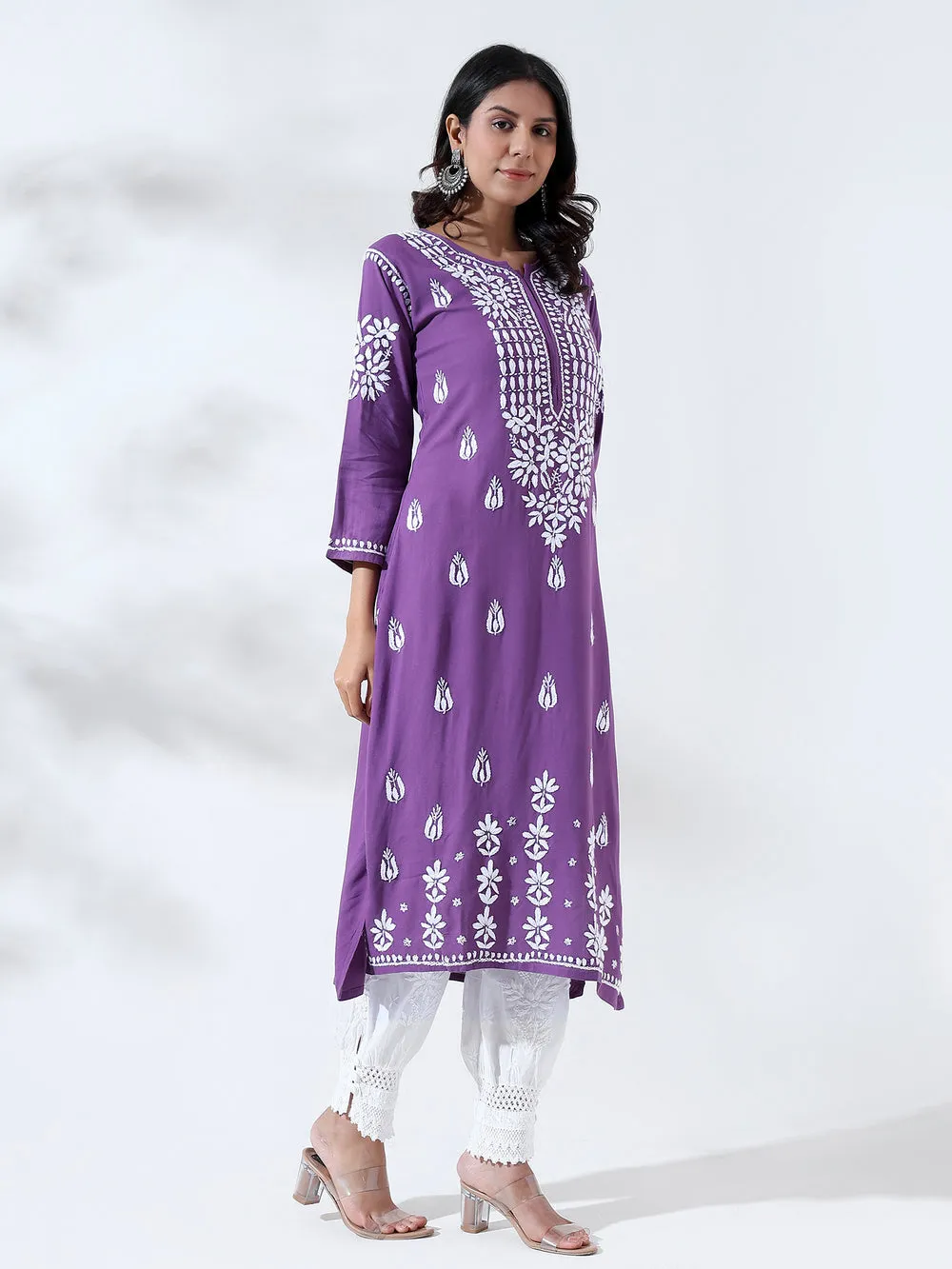 Dori Modal Chikankari Kurti