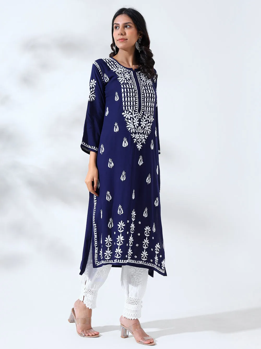 Dori Modal Chikankari Kurti