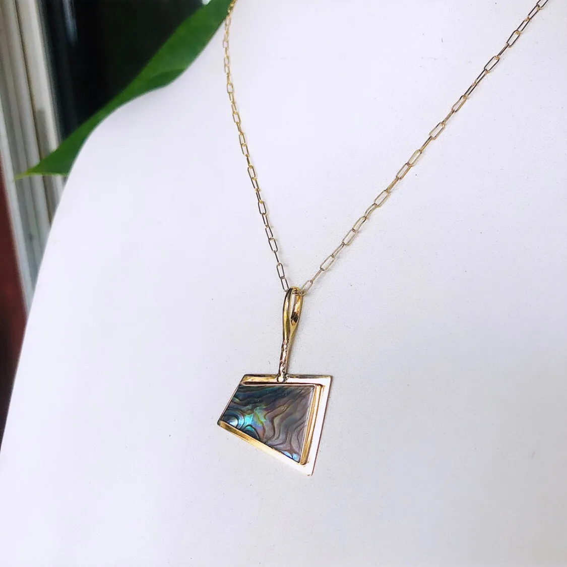 Geo abalone necklace