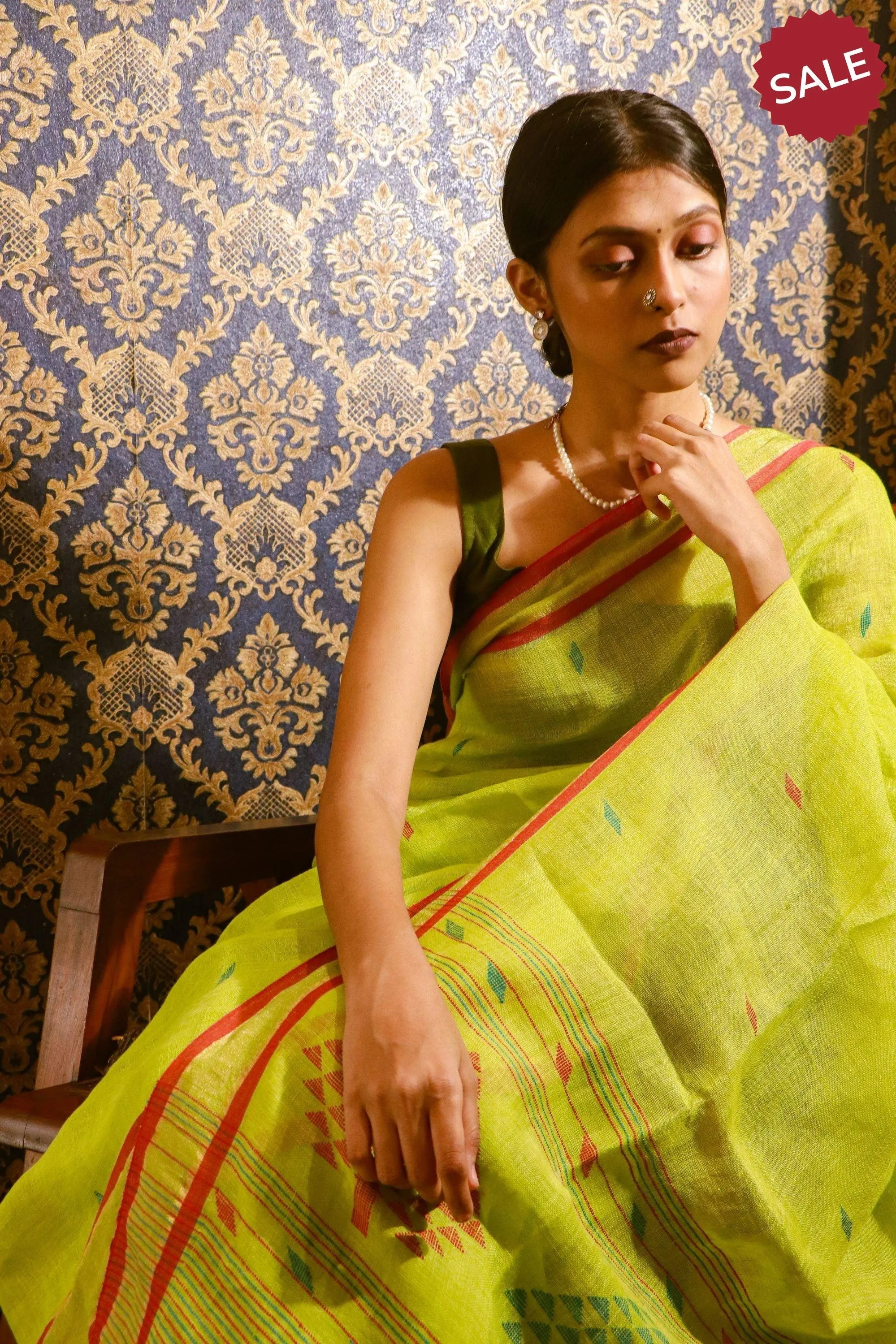 Kaisori Ekaya Harita Linen Jamdani saree