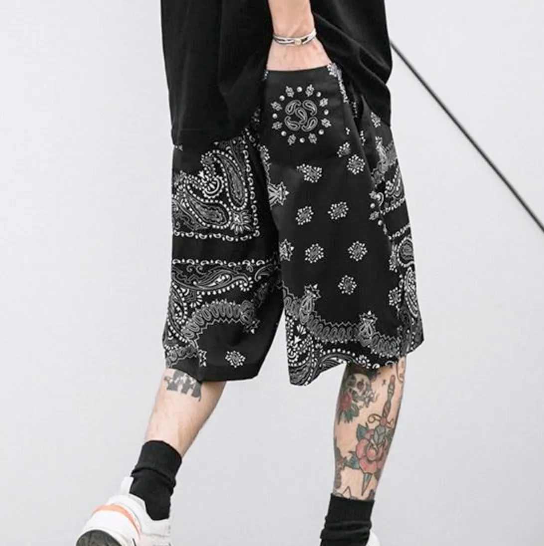 PAISLEY PRINT SHORTS - BLACK