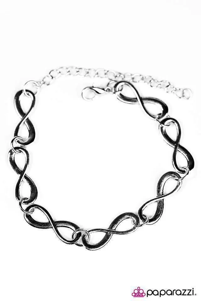 Paparazzi Accessories  - PAPARAZZI GIVE ME TIME #B617 Peg - Gunmetal INFINITY BRACELET