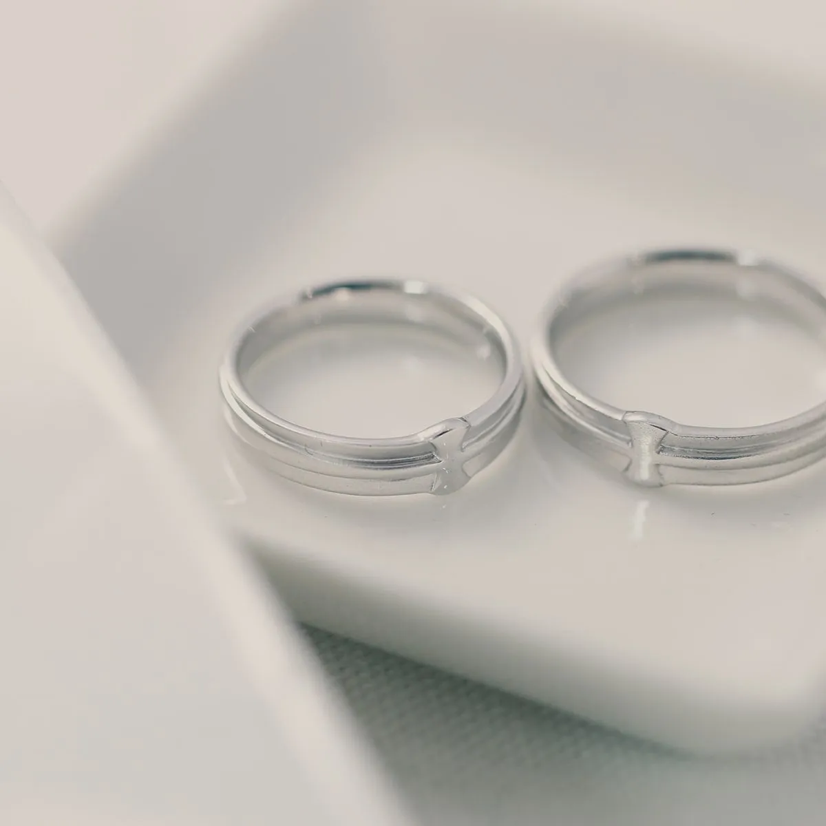 Unique Couple Wedding Ring Set - WM52