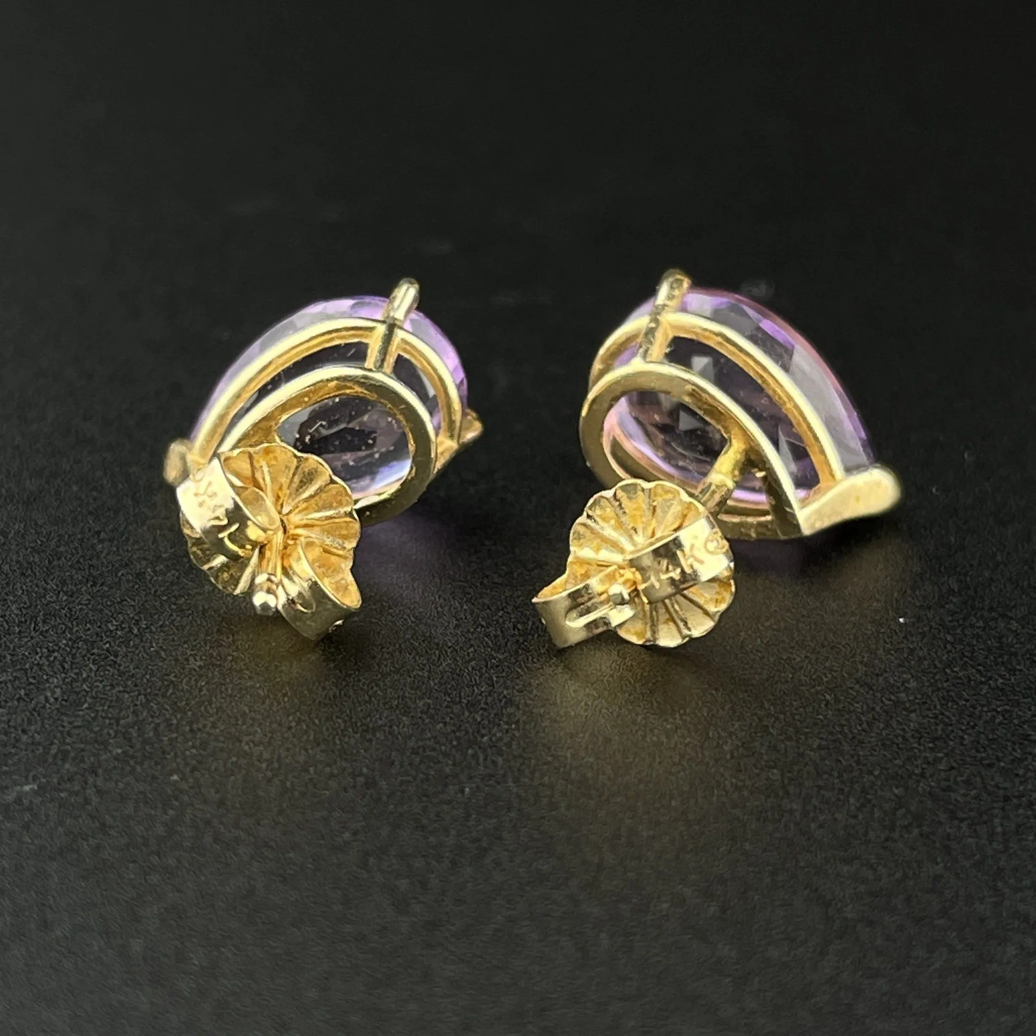 Vintage 14K Gold 1.50 CTW Pear Shape Amethyst Stud Earrings